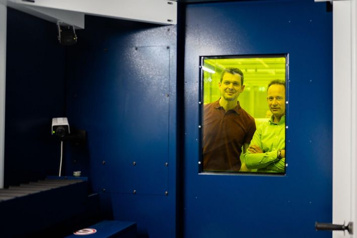 Laserscheibe_2_Personen