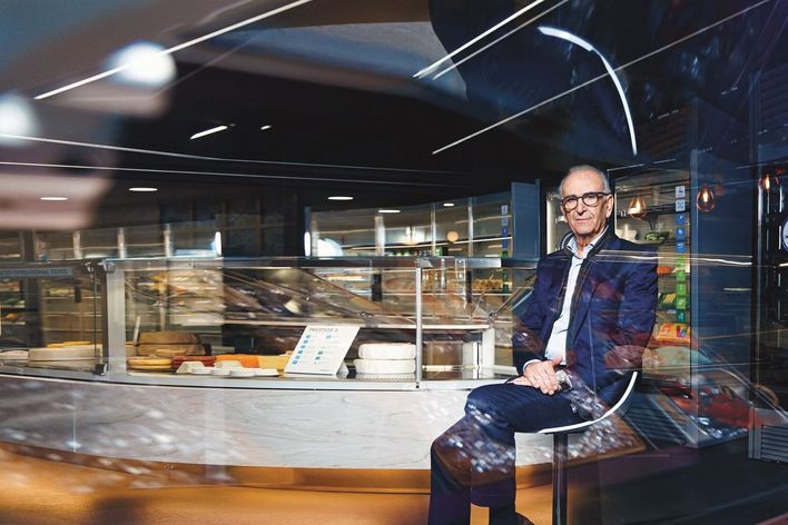 In 42 Jahren hat sich Jordão aus dem Nichts zum führenden Hersteller von maßgeschneiderten und Standard-Kühlmöbeln entwickelt. 