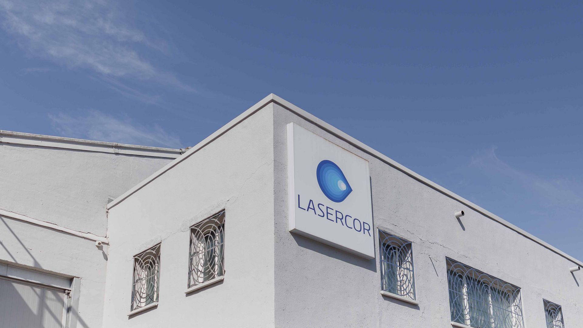 Gebäude Firma Lasercor von außen