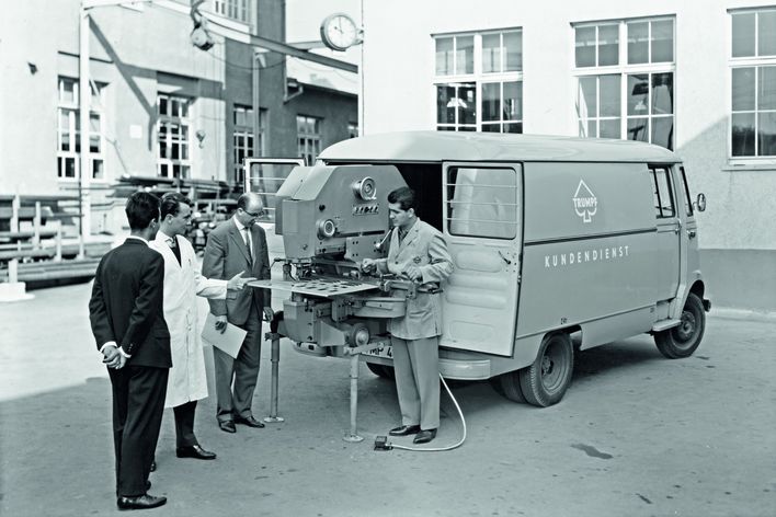historical picture showing a mobile show room