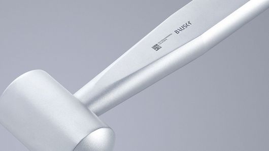 Medical instrument with UDI code, black marking with TRUMPF lasers
