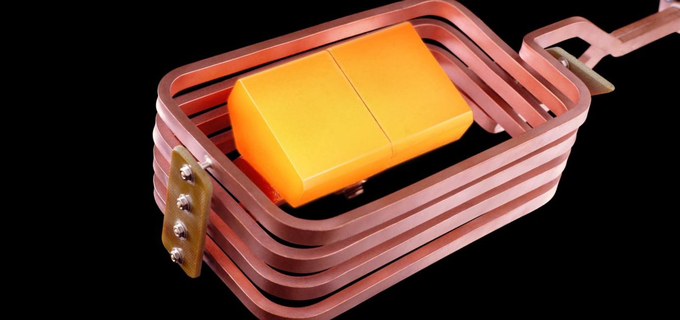 Soldering the cutters of a car crusher