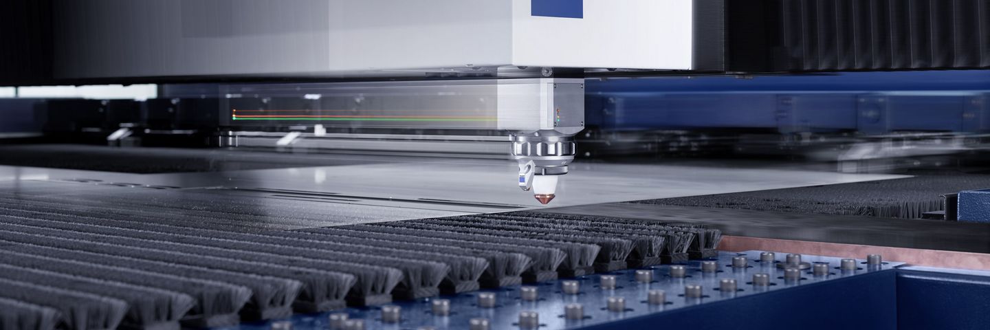 TruLaser Center 7030, cutting head in action
