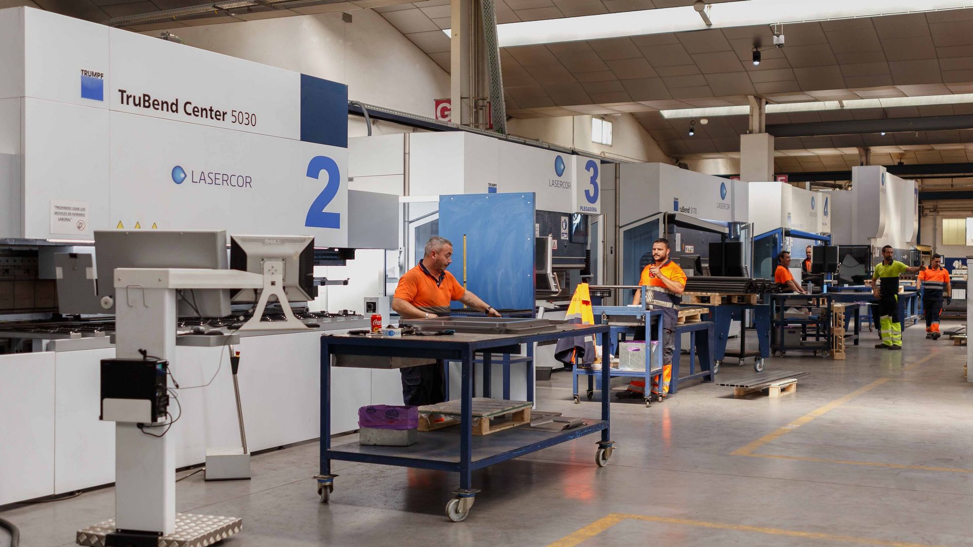 Produktionshalle Firma Lasercor